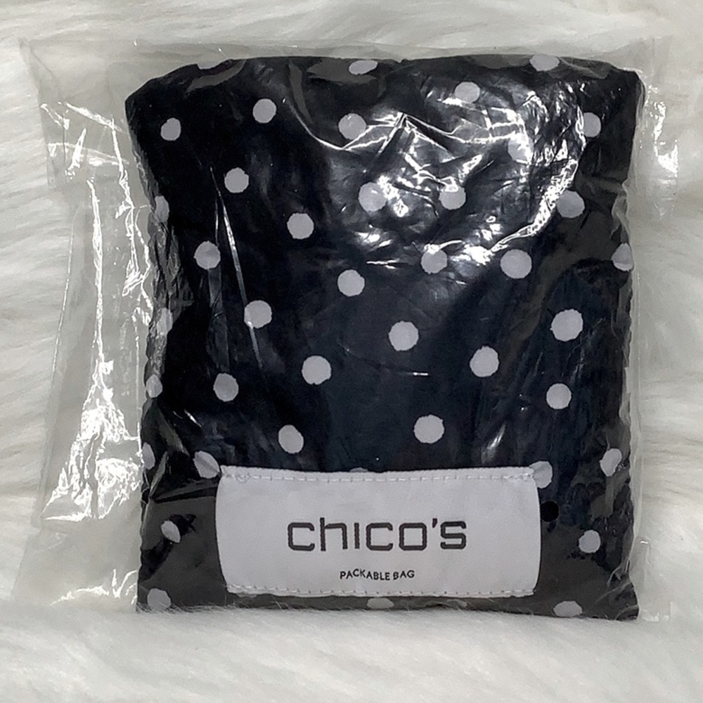 NWT Chico’s Polka Dot ⚫️ Packable Bag GWP